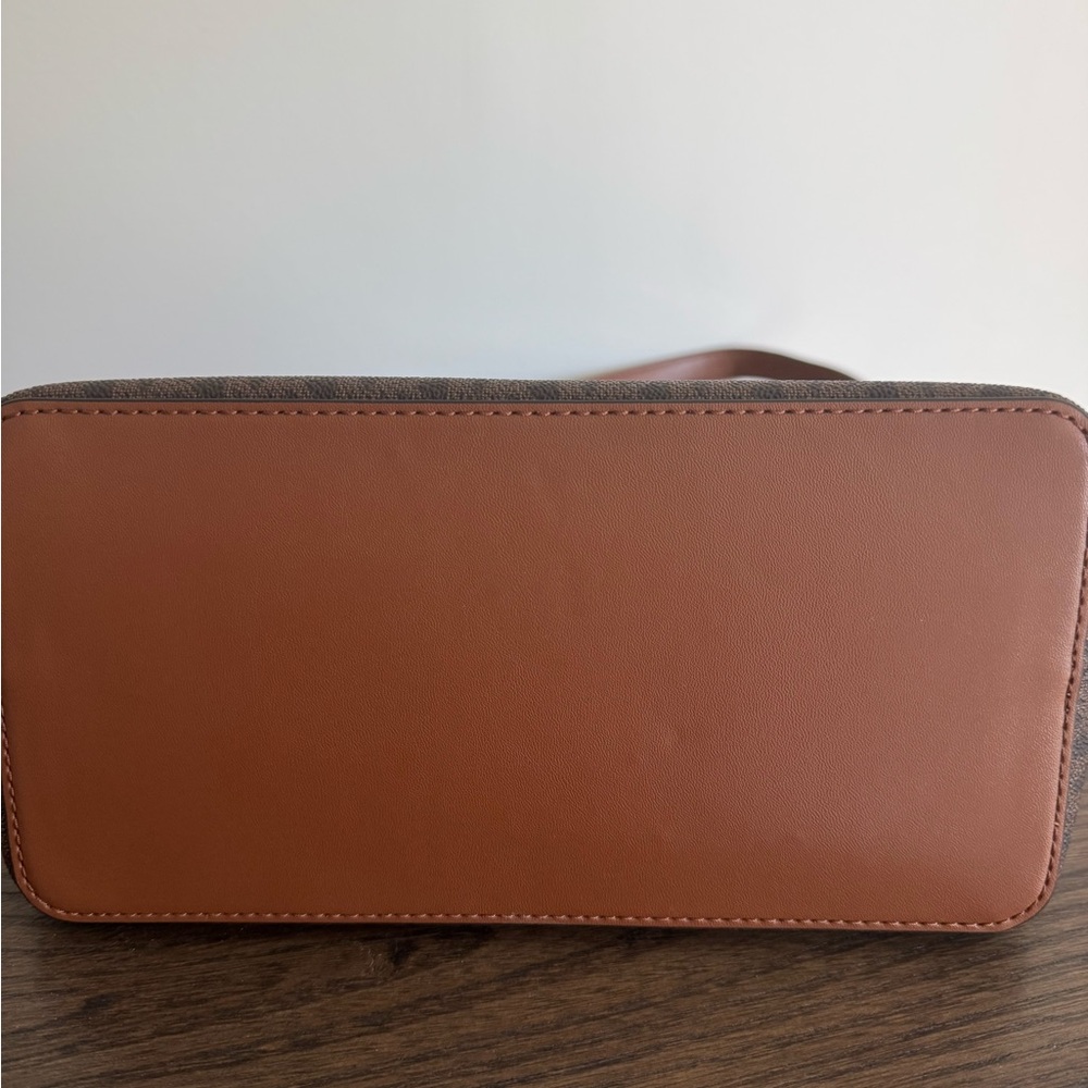 Michael Kors Pratt medium brown signature logo shoulder bag - Picture 10 of 12